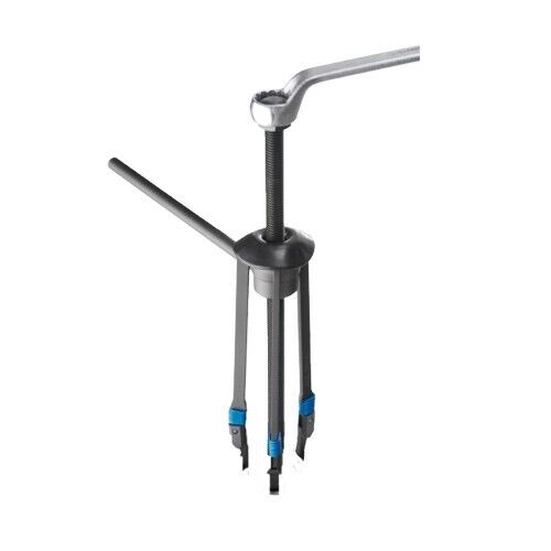 SKF TMMD 100 Deep groove ball bearing puller set for use